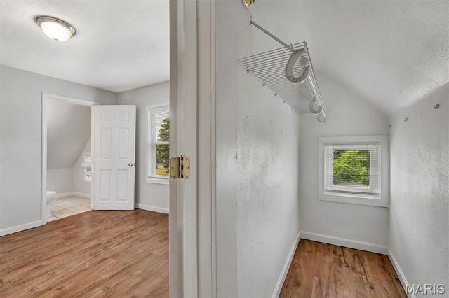 912 College Avenue, Alton, IL 62002