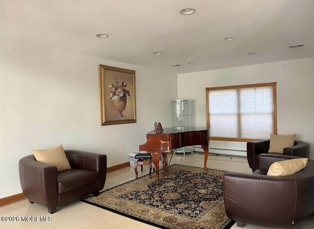785 Green Valley Road, Jackson, NJ 08527