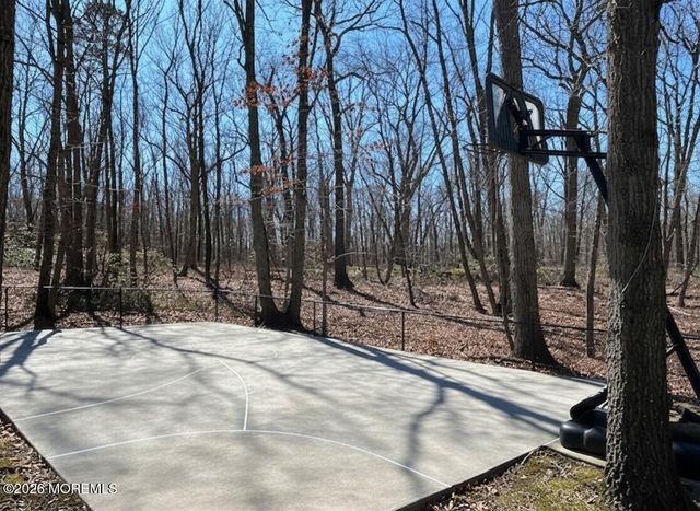 785 Green Valley Road, Jackson, NJ 08527