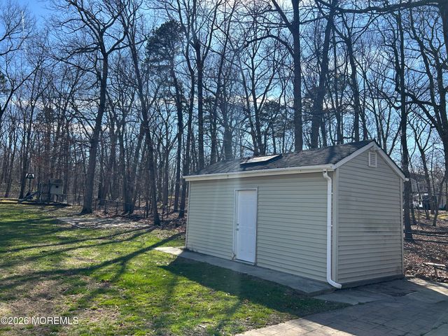 785 Green Valley Road, Jackson, NJ 08527