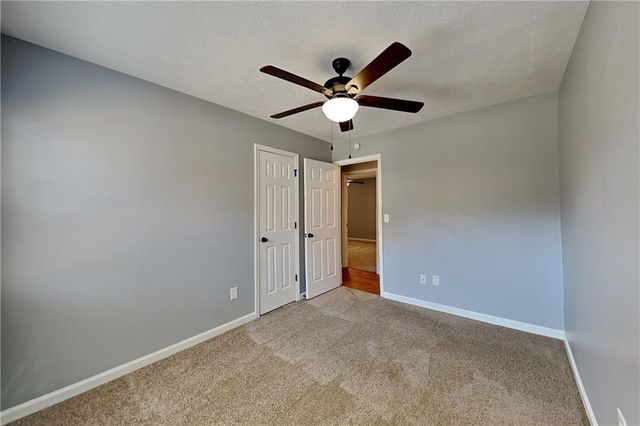 4304 Falcon Crest Drive, Flowery Branch, GA 30542