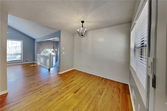 4304 Falcon Crest Drive, Flowery Branch, GA 30542