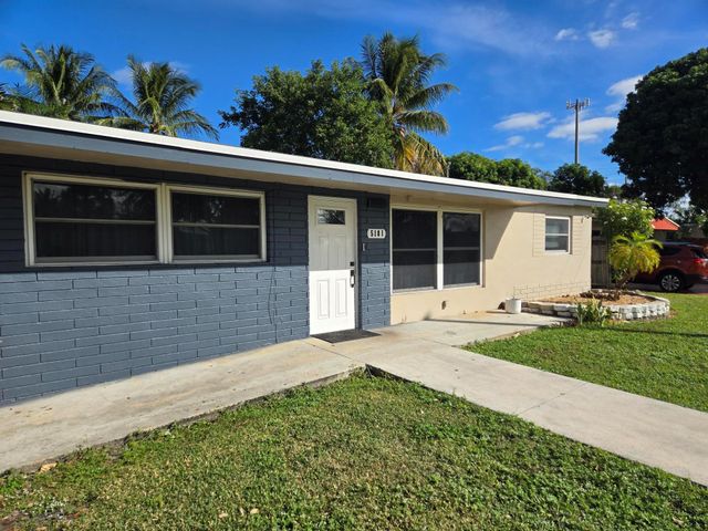 5181 SW 14th St, Fort Lauderdale, FL 33317