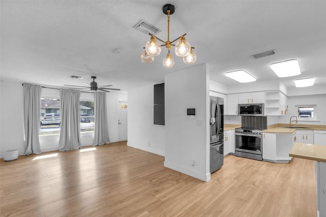 5181 SW 14th Street, Fort Lauderdale, FL 33317