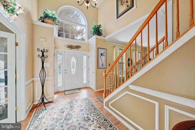 74 CREEKWOOD DR, Bordentown, NJ 08505