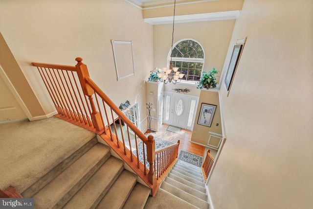 74 CREEKWOOD DR, Bordentown, NJ 08505