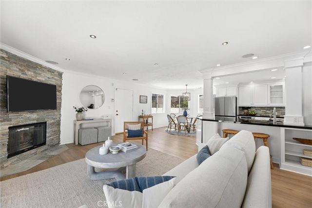 2214 Ruhland Avenue A, Redondo Beach, CA 90278