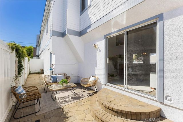 2214 Ruhland Avenue A, Redondo Beach, CA 90278