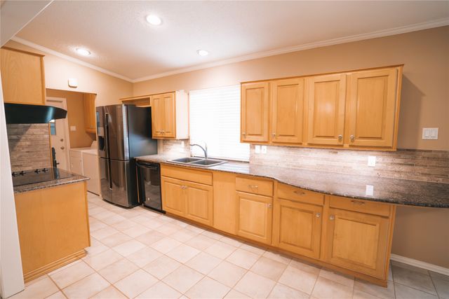 522 Cap Rock Drive, Richardson, TX 75080