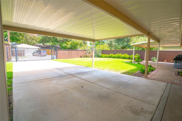 522 Cap Rock Drive, Richardson, TX 75080