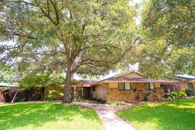 522 Cap Rock Drive, Richardson, TX 75080