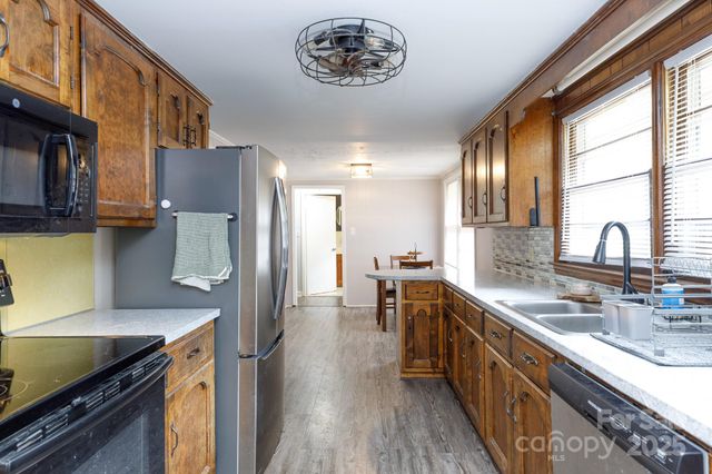 3393 Mt Holly Road, Edgemoor, SC 29712