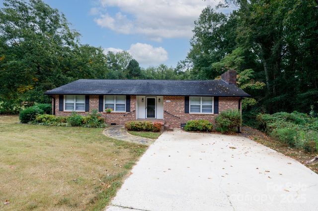 3393 Mt Holly Road, Edgemoor, SC 29712