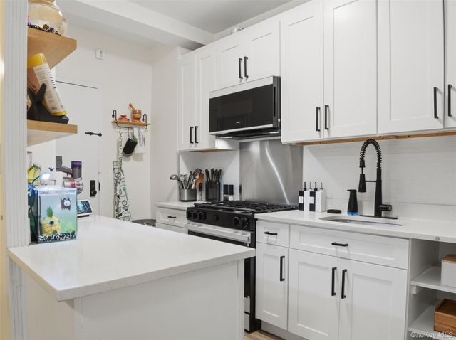 8 Fordham Hill Oval 1C, Bronx, NY 10468