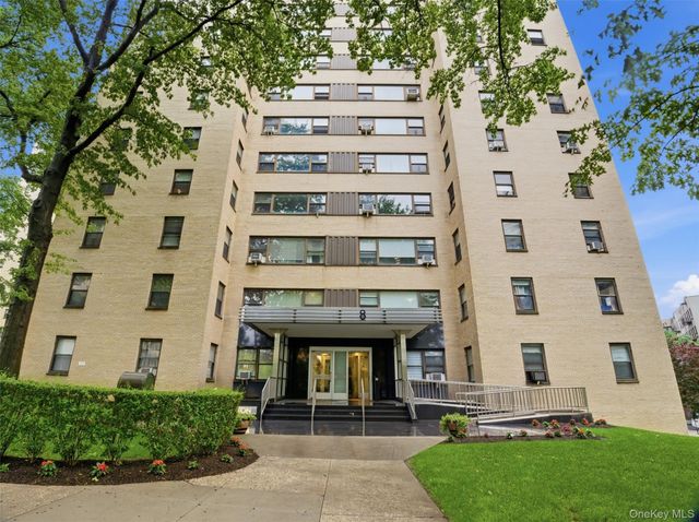 8 Fordham Hill Oval 1C, Bronx, NY 10468