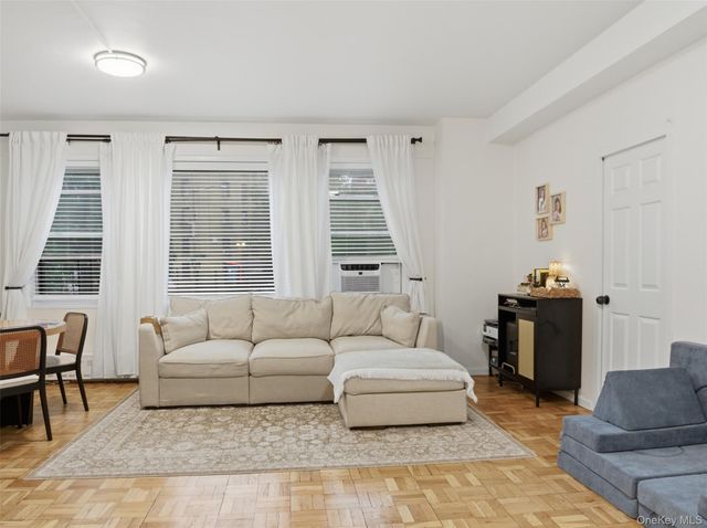8 Fordham Hill Oval 1C, Bronx, NY 10468