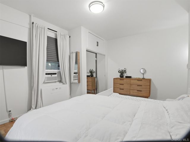 8 Fordham Hill Oval 1C, Bronx, NY 10468