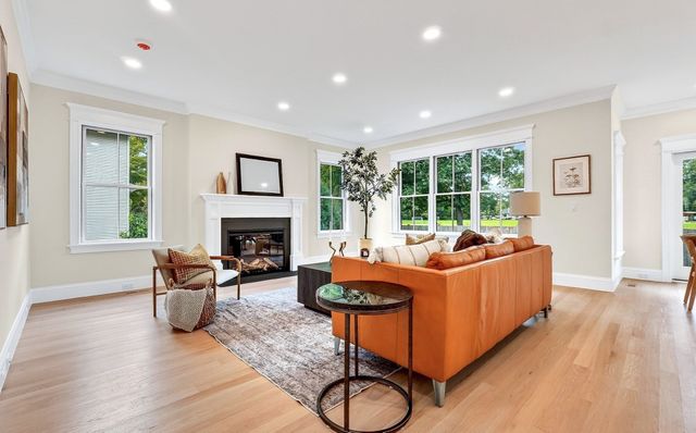 54 Maple Street, Concord, MA 01742