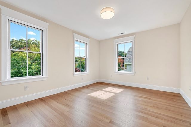 54 Maple Street, Concord, MA 01742