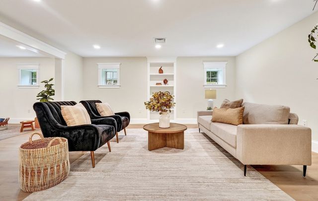 54 Maple Street, Concord, MA 01742