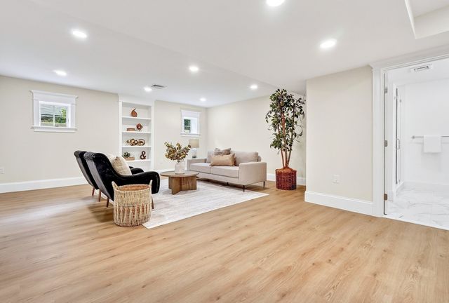 54 Maple Street, Concord, MA 01742