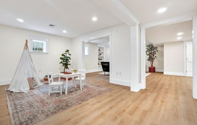 54 Maple Street, Concord, MA 01742