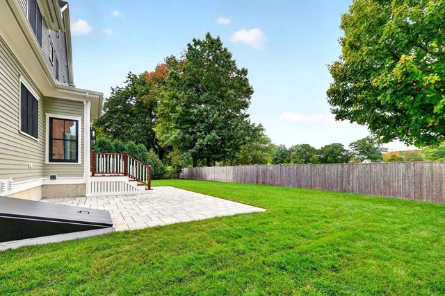 54 Maple Street, Concord, MA 01742