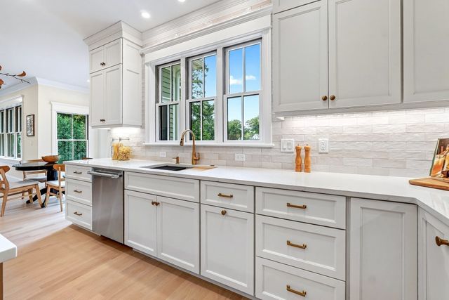 54 Maple Street, Concord, MA 01742