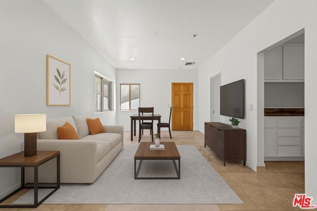 2619 N Rinconia Drive, Los Angeles, CA 90068