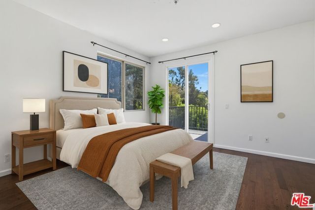 2619 N Rinconia Drive, Los Angeles, CA 90068