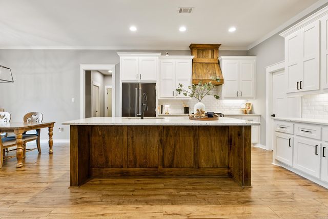 10118 Sanibel Loop, Alexander, AR 72002