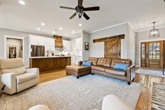 10118 Sanibel Loop, Alexander, AR 72002