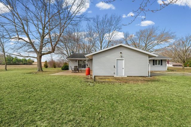 1432 Country Club Lane, Loda, IL 60948