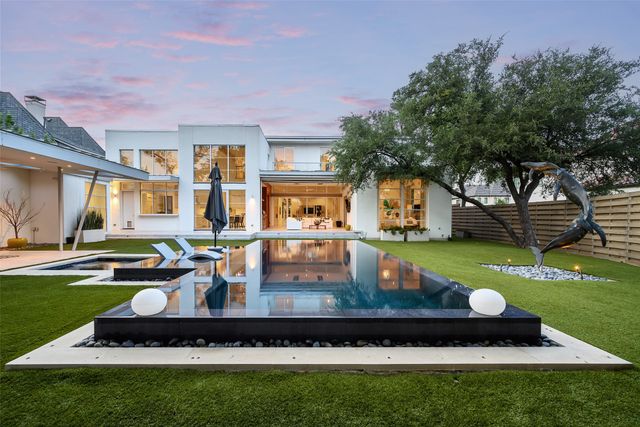 6446 Prestonshire Lane, Dallas, TX 75225