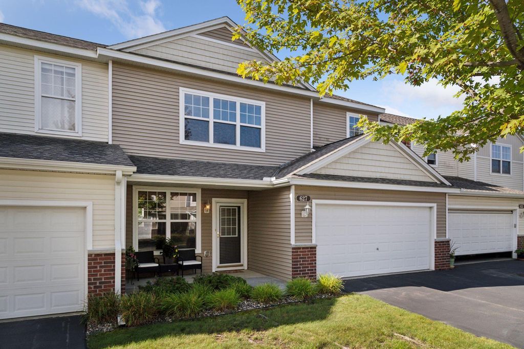 627 Ravencroft Road, Waconia, MN 55387