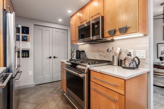 155 W Main Street, 1205, Columbus, OH 43215