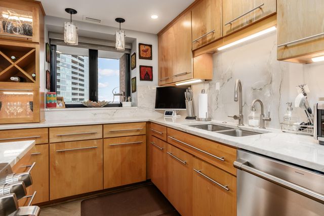 155 W Main Street, 1205, Columbus, OH 43215