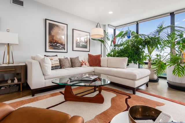 155 W Main Street, 1205, Columbus, OH 43215