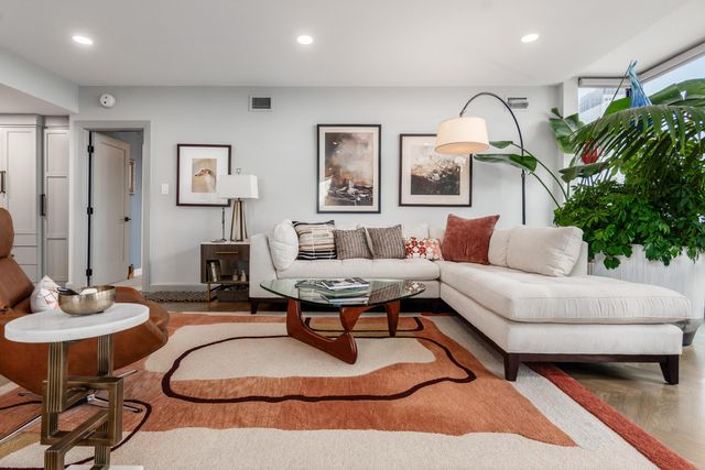 155 W Main Street, 1205, Columbus, OH 43215