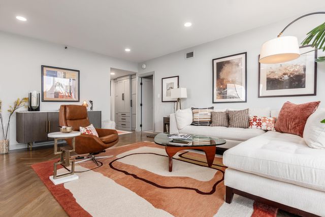 155 W Main Street, 1205, Columbus, OH 43215