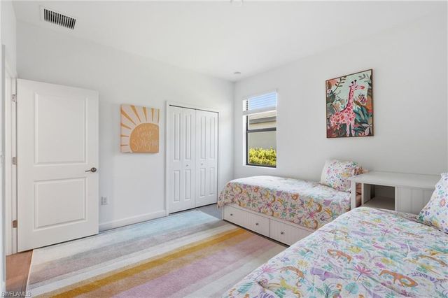 20273 Kingmont DR, Estero, FL 33928