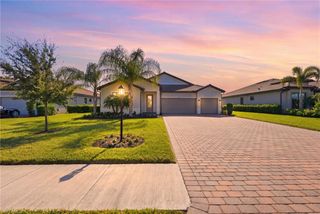 20273 Kingmont DR, Estero, FL 33928