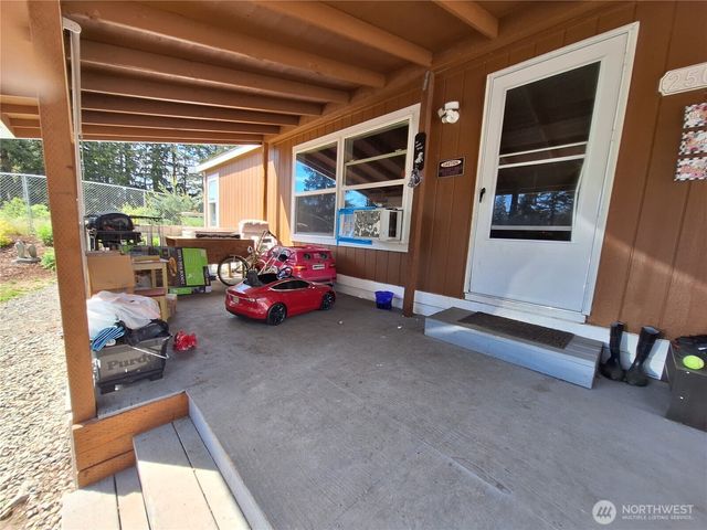 25016 51st Avenue E, Graham, WA 98338