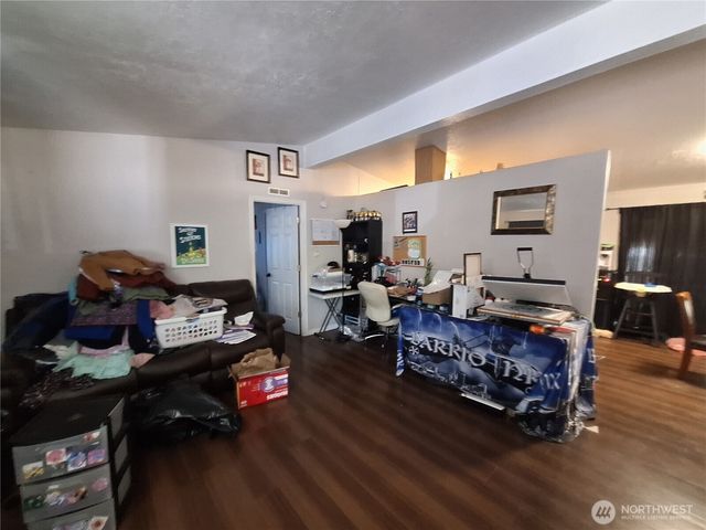 25016 51st Avenue E, Graham, WA 98338