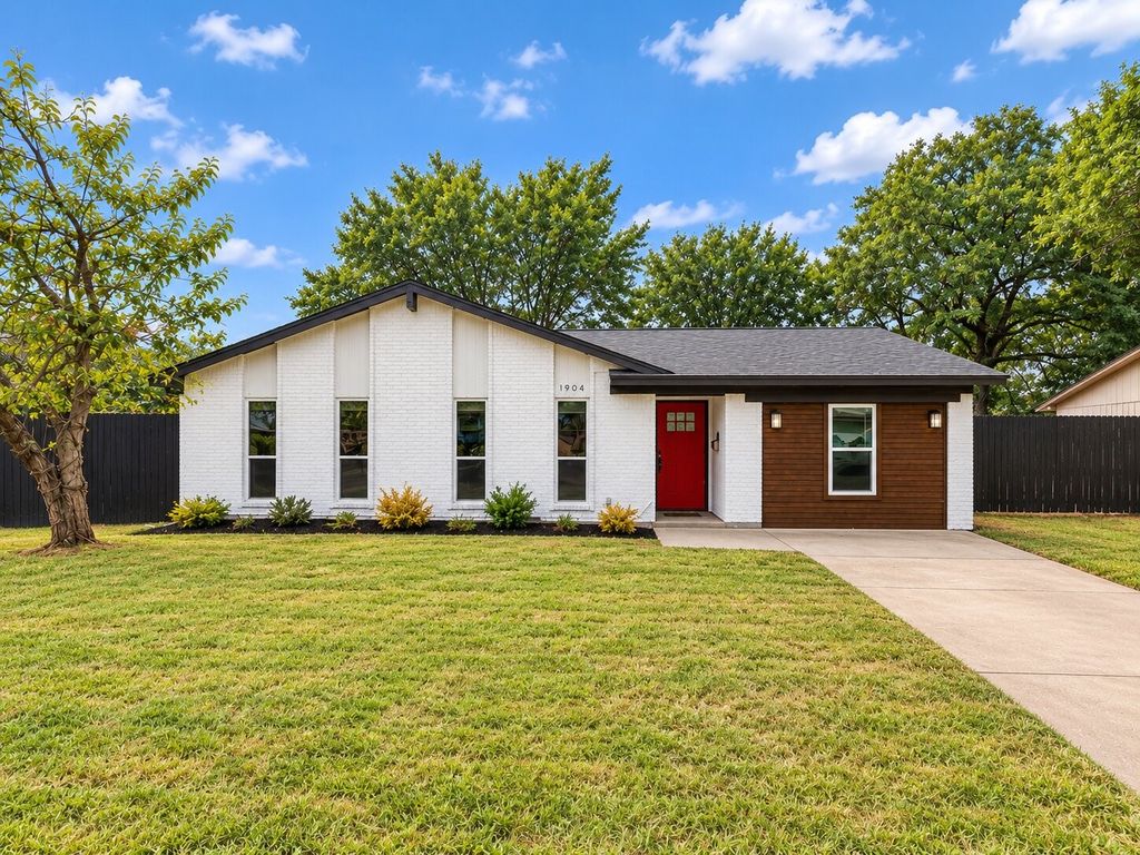 1904 Marvel Drive, Irving, TX 75060 — exterior