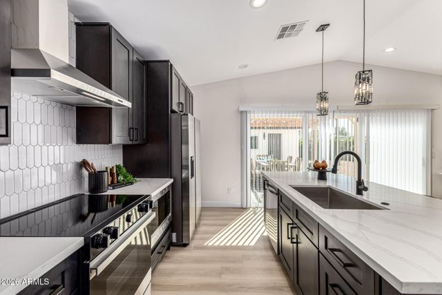 2507 E DEVONSHIRE Avenue, Phoenix, AZ 85016