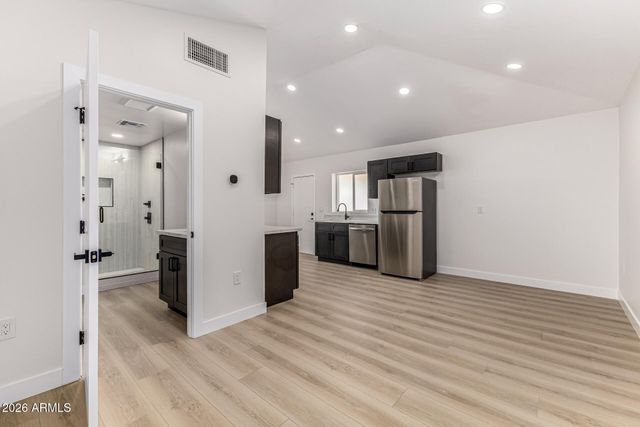 2507 E DEVONSHIRE Avenue, Phoenix, AZ 85016