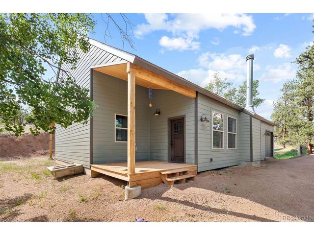 2270 Pikes Peak Dr, Florissant, CO 80816