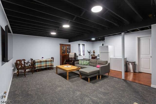 40 Shadowy Ln, West Milford Twp., NJ 07480