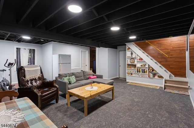 40 Shadowy Ln, West Milford Twp., NJ 07480